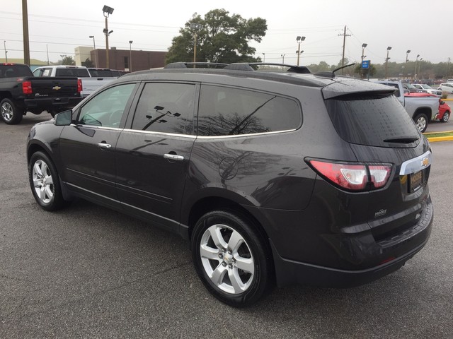 Pre-Owned 2016 Chevrolet Traverse LT Front Wheel Drive SUV