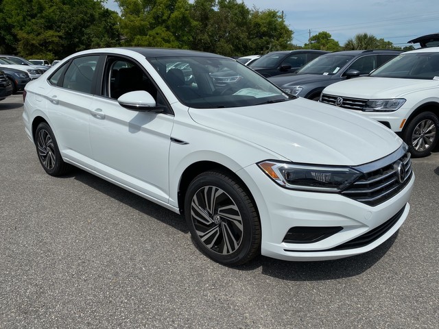 New 2020 Volkswagen Jetta SEL Premium Front Wheel Drive Sedan