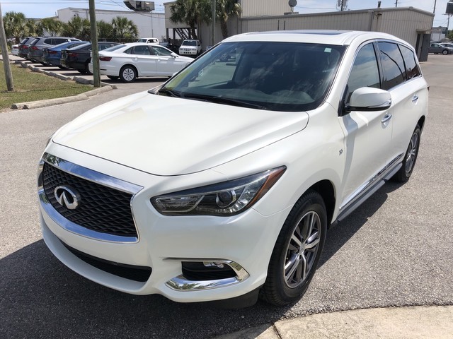 PreOwned 2017 INFINITI QX60 Front Wheel Drive SUV