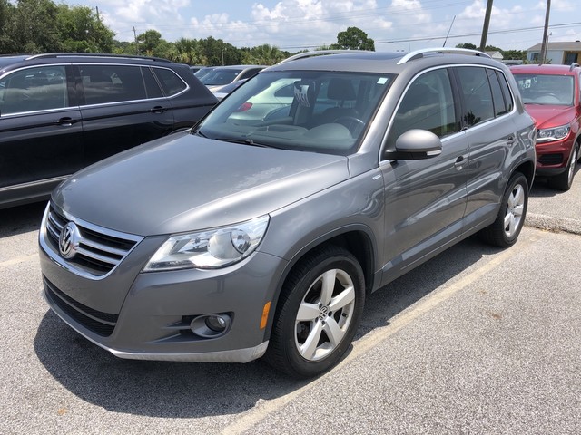 Pre-Owned 2010 Volkswagen Tiguan Wolfsburg Front Wheel ...